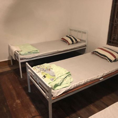 Vernice Backpacker Hostel Vientiane Exterior foto