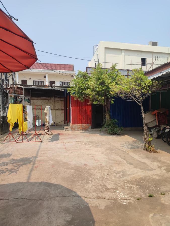 Vernice Backpacker Hostel Vientiane Exterior foto