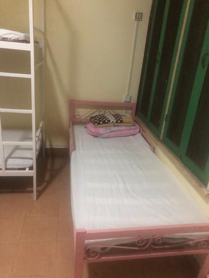 Vernice Backpacker Hostel Vientiane Exterior foto