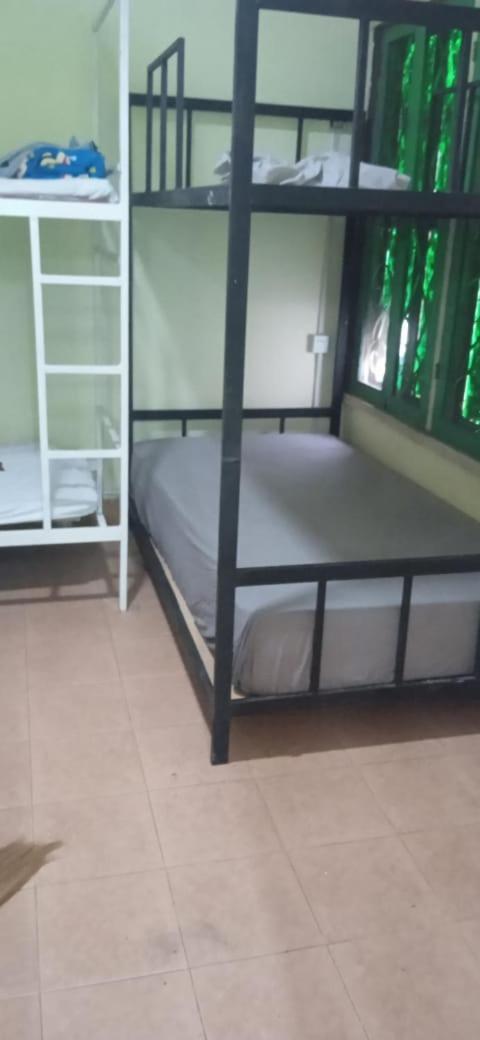 Vernice Backpacker Hostel Vientiane Exterior foto